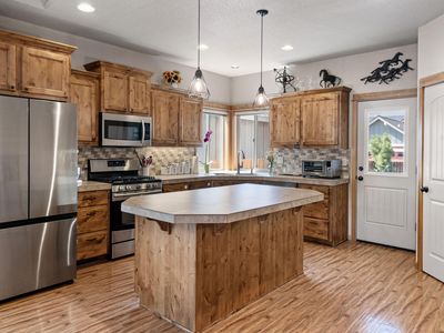 21364 Bartlett Ln, Bend, OR, 97701