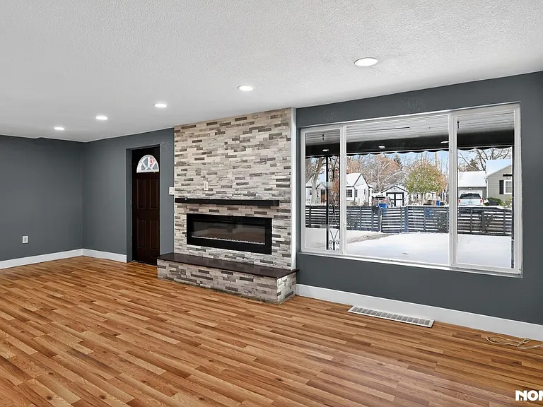 3839 Reed St — Photo 3