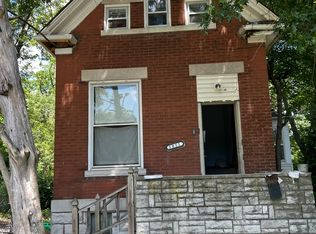 5051 Thrush Ave, Saint Louis, MO 63120