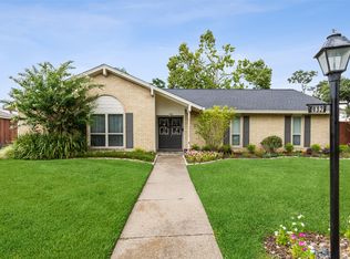 932 Vinecrest Ln, Richardson, TX 75080