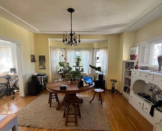 2nd image of 712 Wesley Way #712