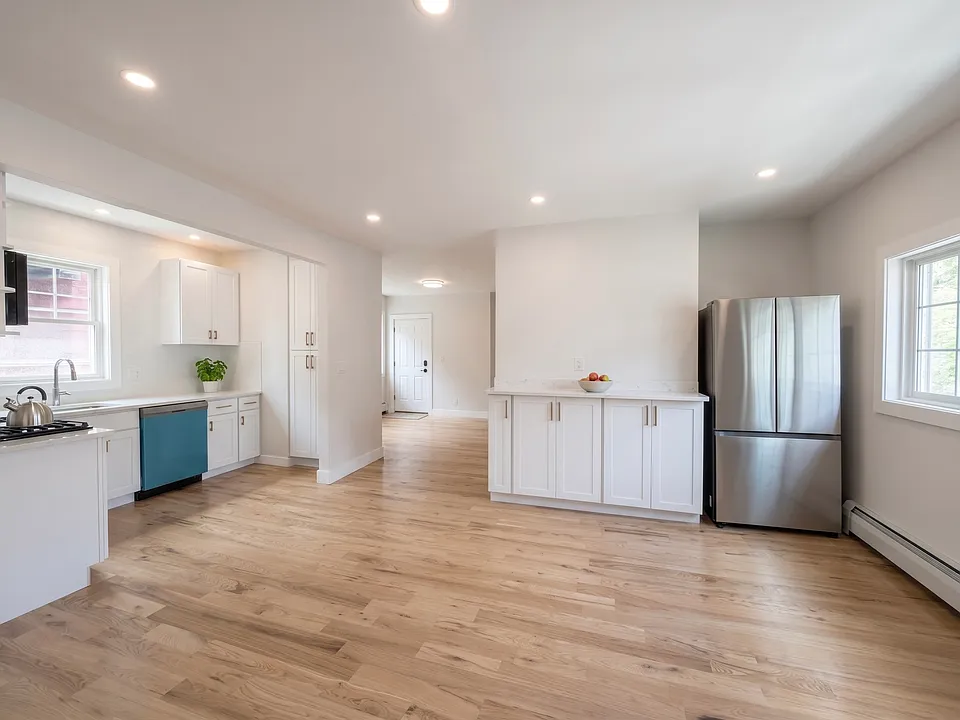10 Pearl St #2