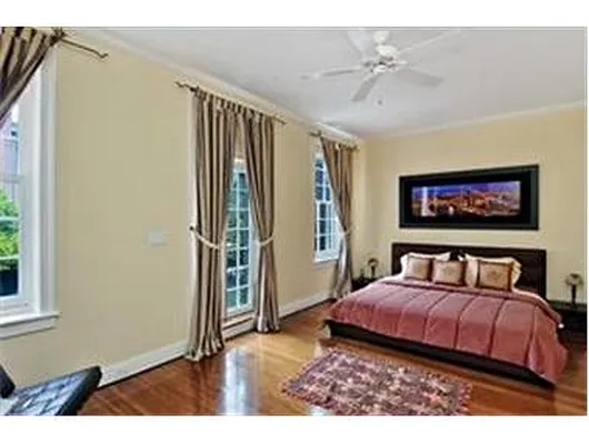 Rented by Douglas Elliman | media 16