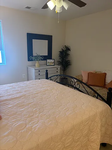122 Oxford Way Photo 1