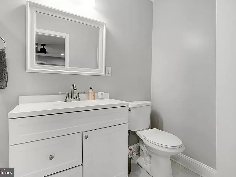 5906 Burgundy St #1 — Photo 4