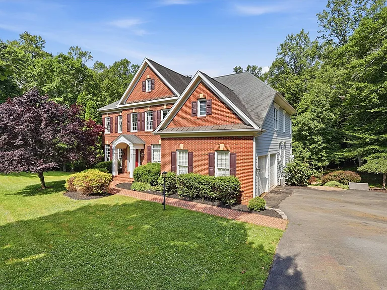 5081 Wolf Run Shoals Rd — Photo 2