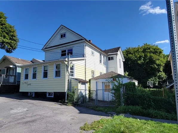 204 Union Pl, Syracuse, NY 13208