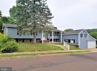 140 N Wall St, Spring City, PA 19475