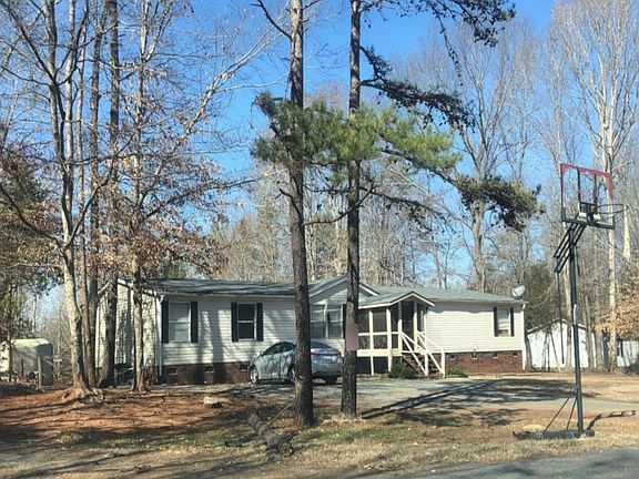 3rd image of 3212 Regal Oak Dr