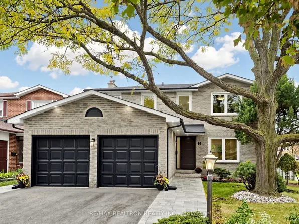14 Lund St, Richmond Hill, ON L4C 5V7
