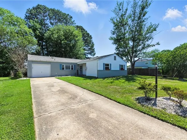 22 Greenwell Dr, Hampton, VA 23666