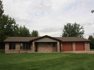 3073 305th Ave NE, Cambridge, MN 55008