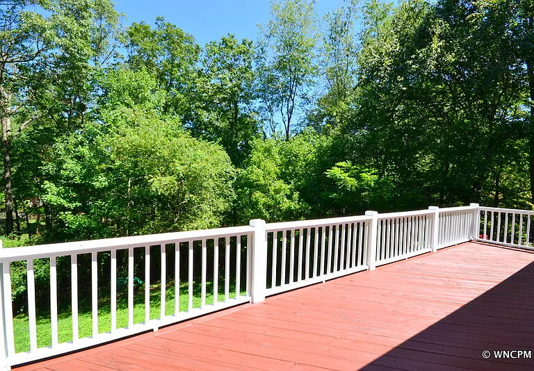 17 Laurel Park Dr — Photo 15