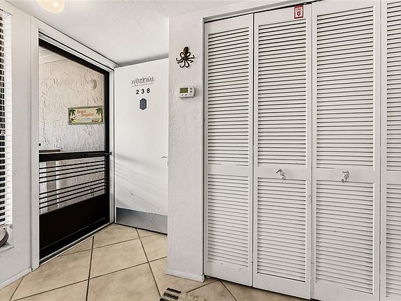 4th image of 1801 GULF DRIVE N #238