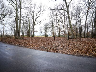 2106 Castelow Rd, Greenbrier, TN, 37073