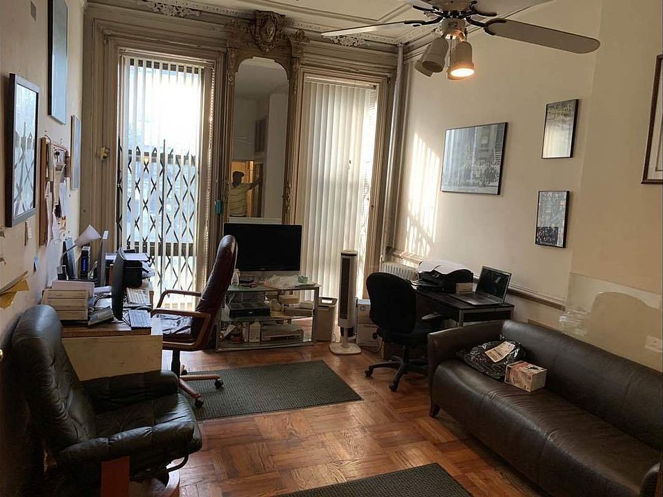 1st image of 2117 5th Ave APT 3