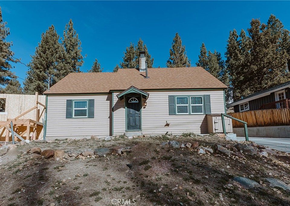 1st image of 42520 Sonoma Dr