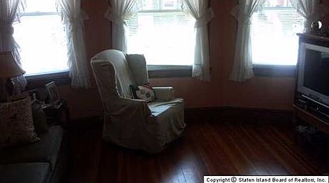 5th image of 157 Garrison Ave