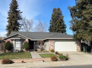 961 Whispering Pines Dr, Turlock, CA 95382