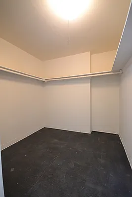 Rented by Bold New York | media 32