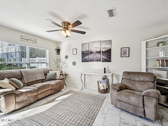 5th image of 803 S BLACK CHERRY Drive
