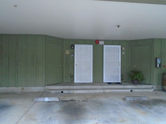 2nd image of 409 North St APT C