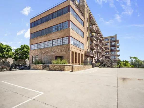 215 W Maple STREET #311, Milwaukee, WI 53204