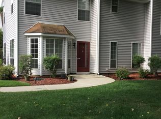 76 Foxwood Pl #END, Morganville, NJ
