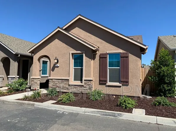 816 Castellona Dr, Newman, CA 95360