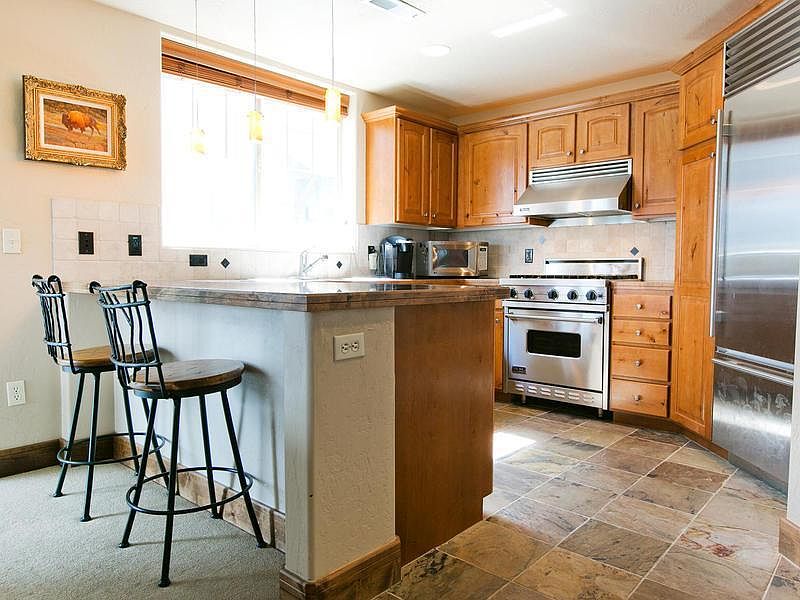 Up-graded Viking Stove & Sub-Zero Fridge