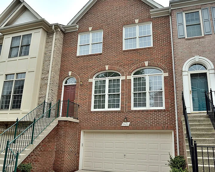 9425 Van Arsdale Dr — Photo 1