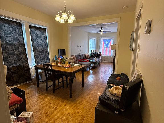 3rd image of 1053 N Monticello Ave Floor 1