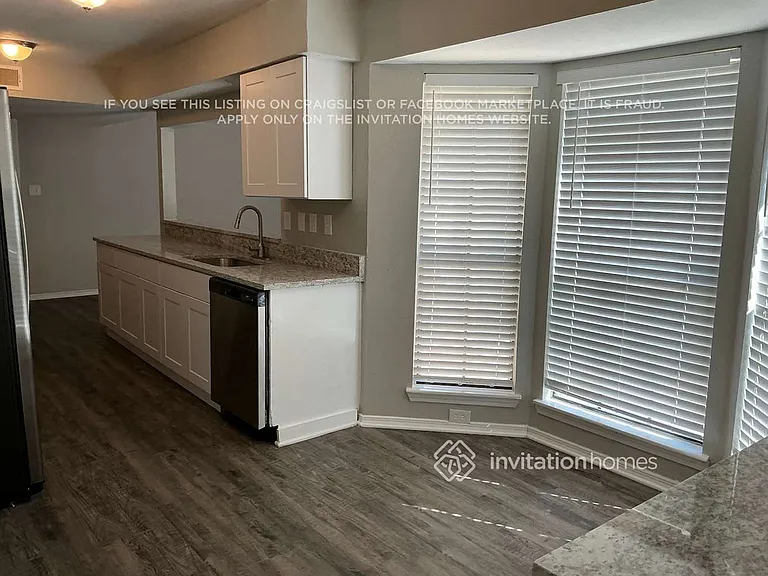 421 Kingsbridge Dr — Photo 14