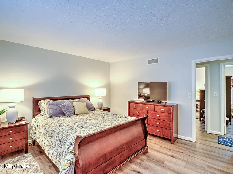 341 S Birchwood Ave #2 — Photo 14