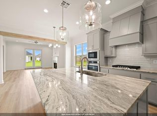 37366 Hereford St, Prairieville, LA 70769