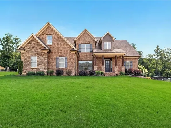 172 Centenary Ridge Dr, Clemmons, NC 27012