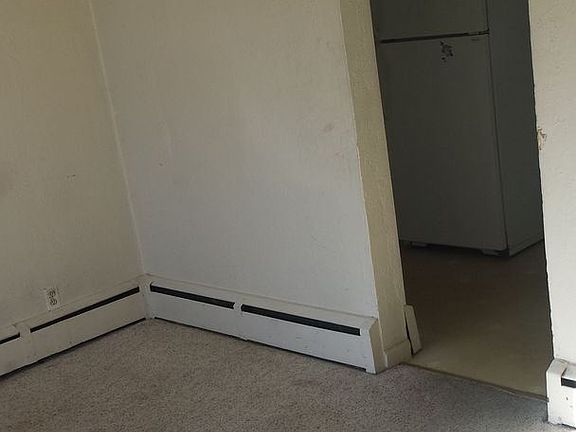 2nd image of 44 Franklin St APT 1