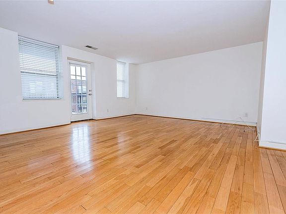5th image of 5696 Kingsbury Ave APT 311