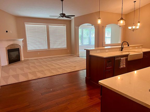 3rd image of 1250 Gulf Breeze Ct #36