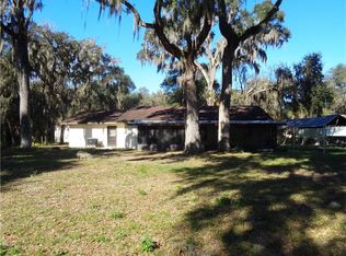 1415 County Road 448a, Lake Panasoffkee, FL 33538