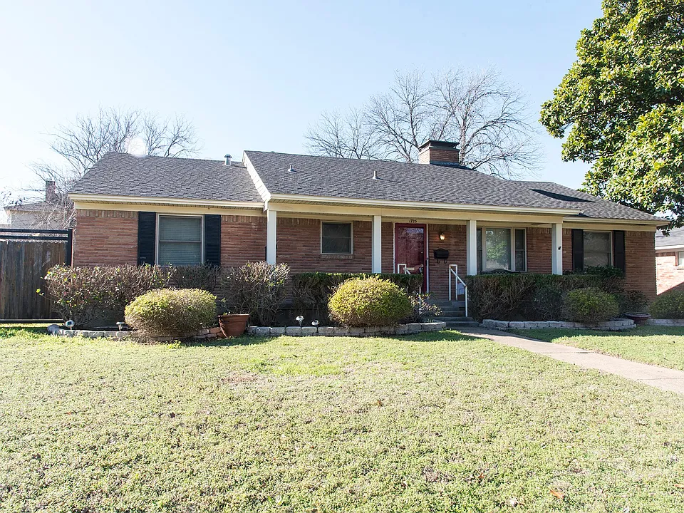 1725 Mapleton Dr