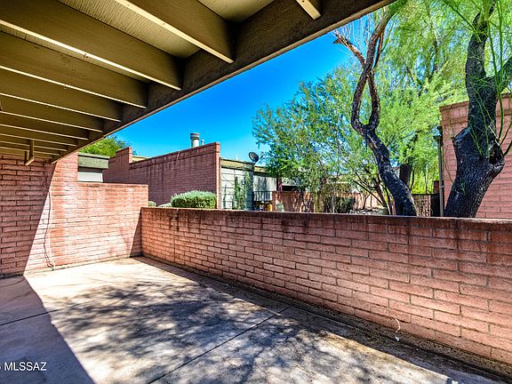 3rd image of 4306 E Fort Lowell Rd #57