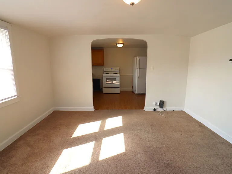 15 Akron Rd #A — Photo 10