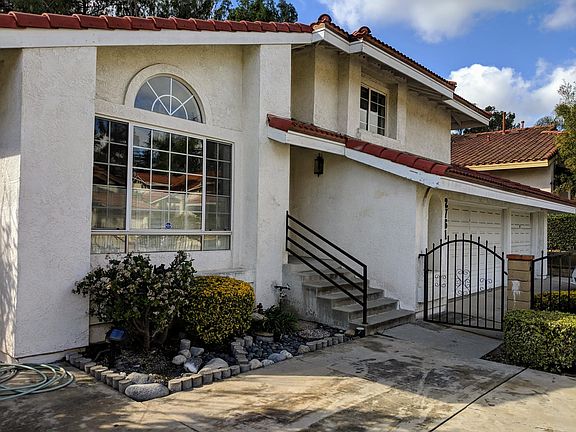 2nd image of 2761 Saleroso Dr