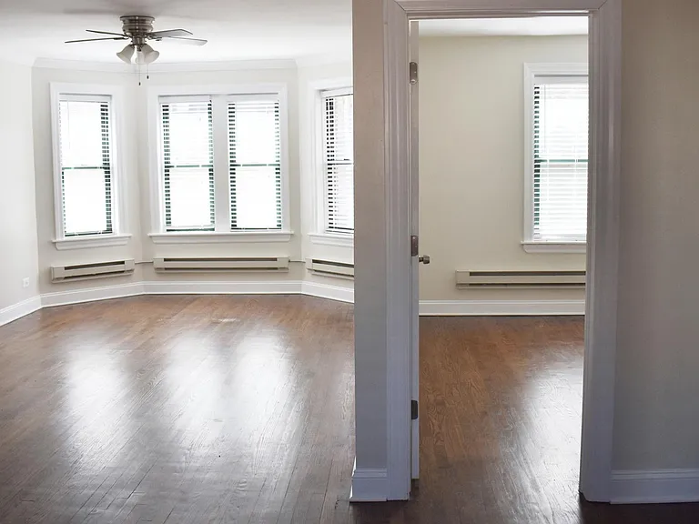 3841 N Greenview Ave #1W — Photo 6