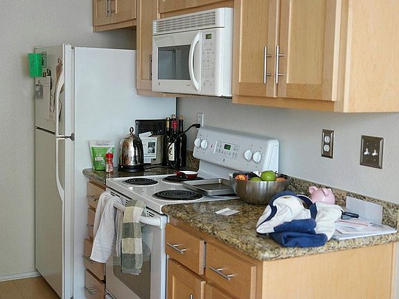 4th image of 81 Marina Lakes Dr #1