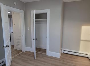 418 Laurel St UNIT 1, Manchester, NH 03103