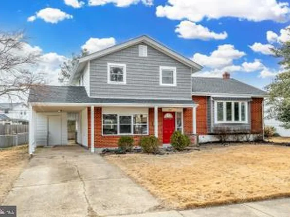 1019 Mayflower Dr, Newark, DE 19711