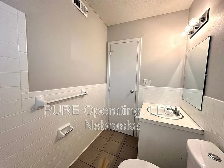 4420 S 25th St #6 — Photo 8