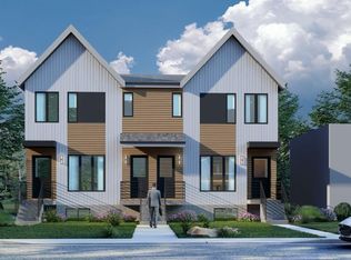 1832 17th Ave NW, Calgary, AB T2M 0S2